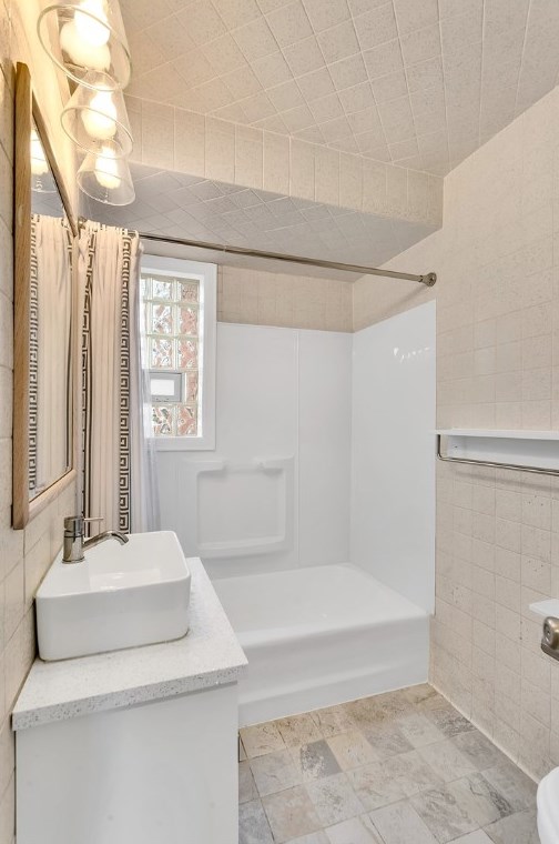 406 Smt Dr, Pittsburgh PA 15238-2921 exterior