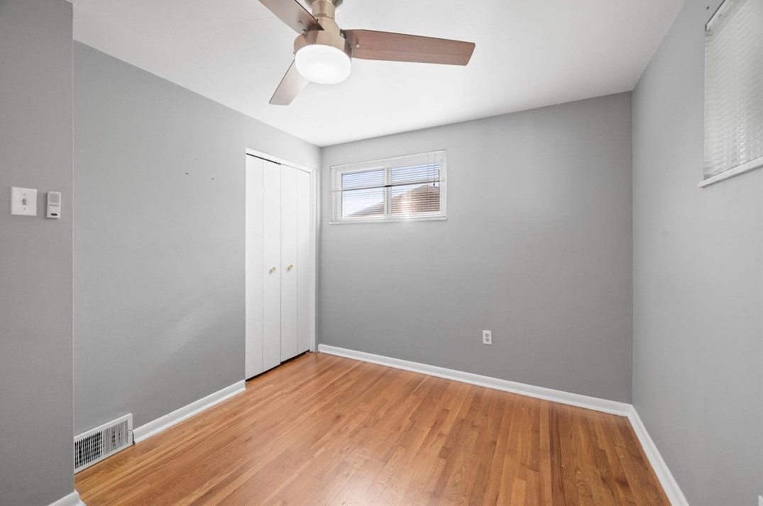 1628 Carmella Dr, Pittsburgh PA 15227-3713 exterior