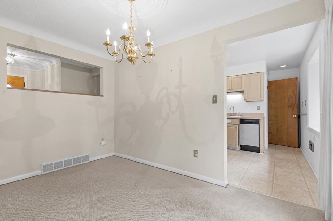 233 Commonwealth Ave, Pittsburgh PA 15122-1927 exterior