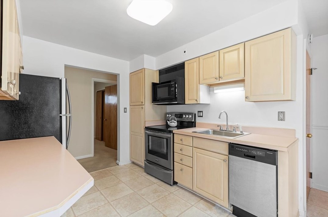 233 Commonwealth Ave, Pittsburgh PA 15122-1927 exterior