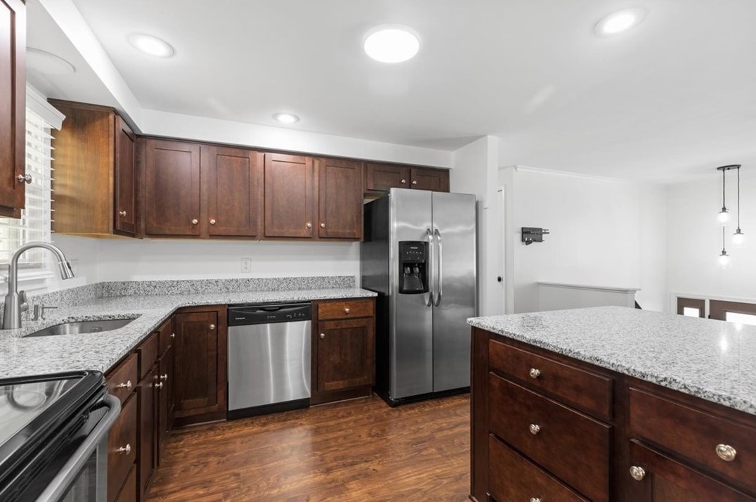 586 Flaugherty Run Rd, Moon Twp PA  15108-8900 exterior