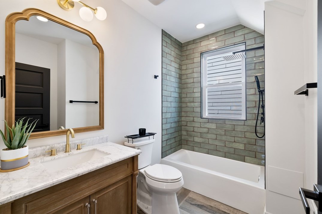 140 Bigham St, Pittsburgh PA  15211-1462 exterior