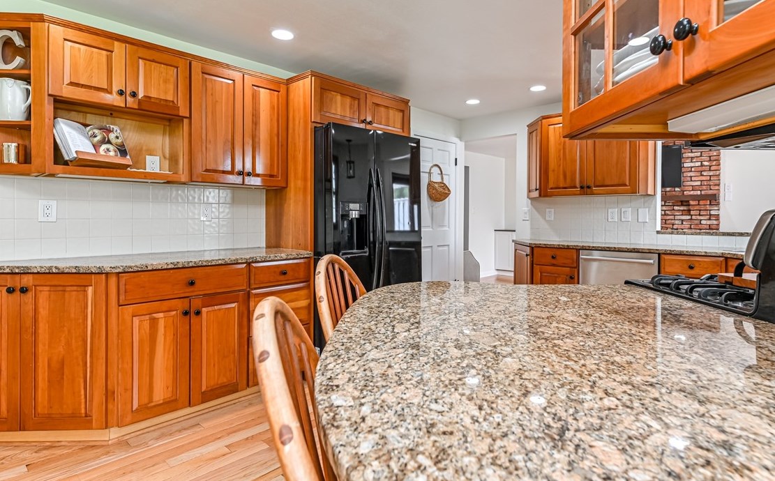 2101 Coventry Dr, Allison Park PA  15101-3364 exterior