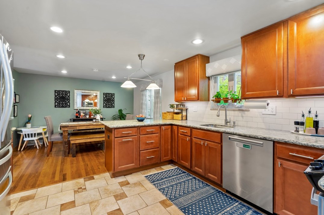 4268 Stanton Ave, Pittsburgh PA  15201-2242 exterior