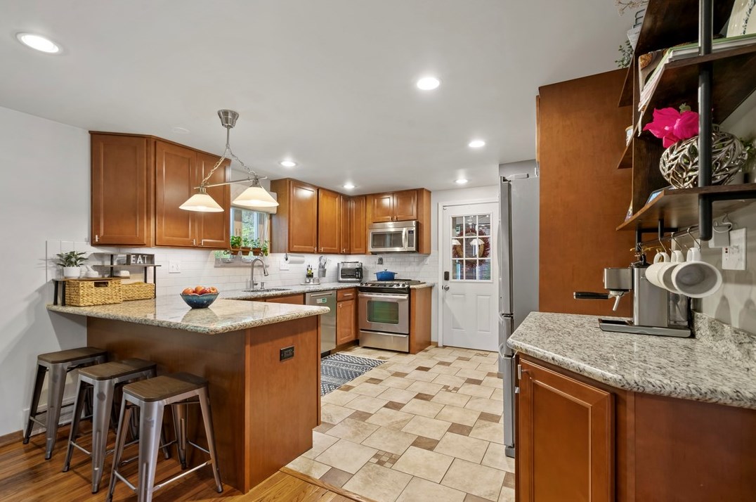 4268 Stanton Ave, Pittsburgh PA  15201-2242 exterior