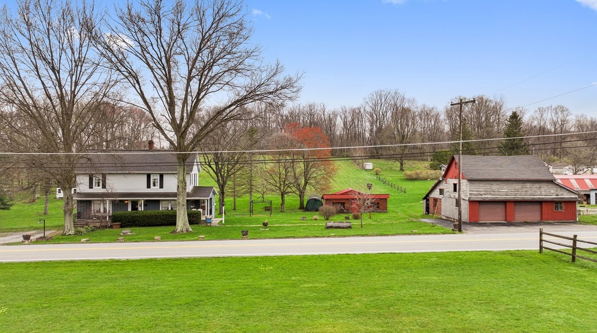 189 Hopwood Coolspring Rd, Hopwood, PA 15445