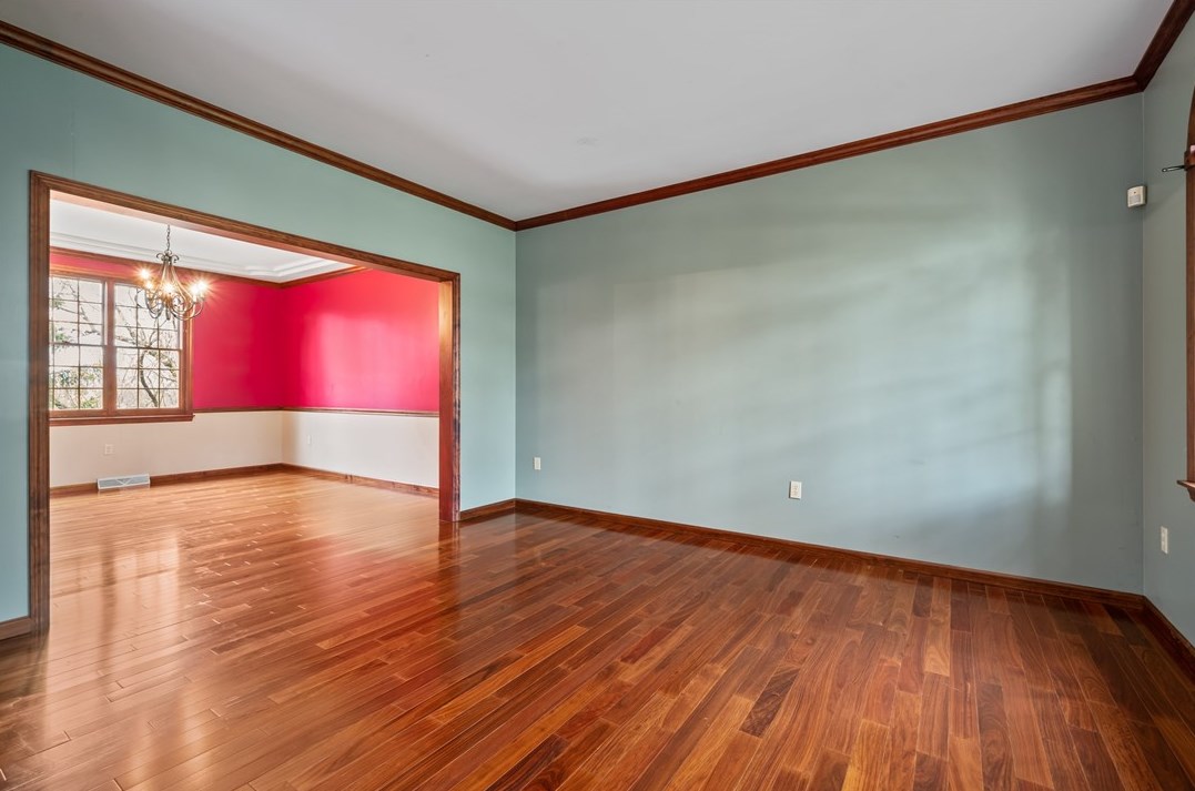 1050 Lexington Dr, Export PA 15632-9022 exterior