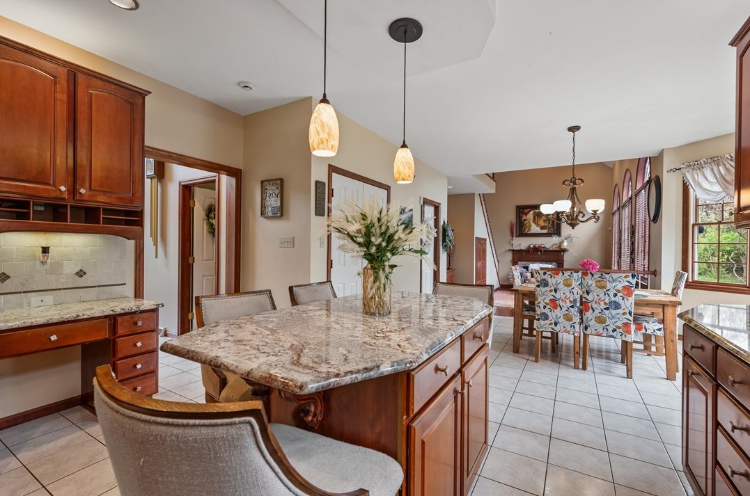 1050 Lexington Dr, Export PA 15632-9022 exterior