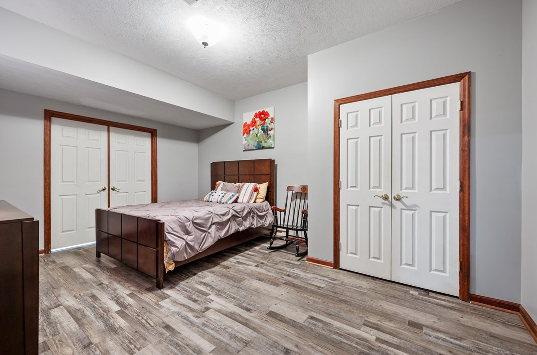 1050 Lexington Dr, Export PA 15632-9022 exterior