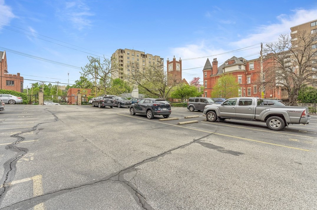 166 Dithridge St, Pittsburgh PA  15213-2699 exterior