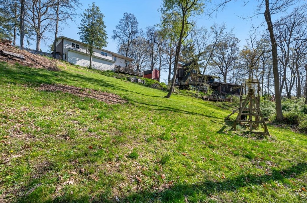 310 Fawcett Church Rd, Bridgeville PA  15017-1514 exterior