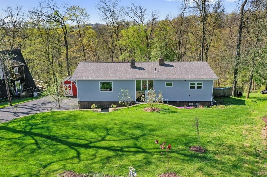310 Fawcett Church Rd, Bridgeville PA  15017-1514 exterior
