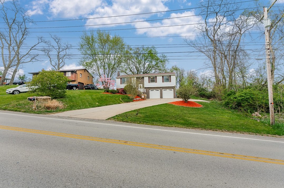 924 State Route 130, Trafford, PA 15085