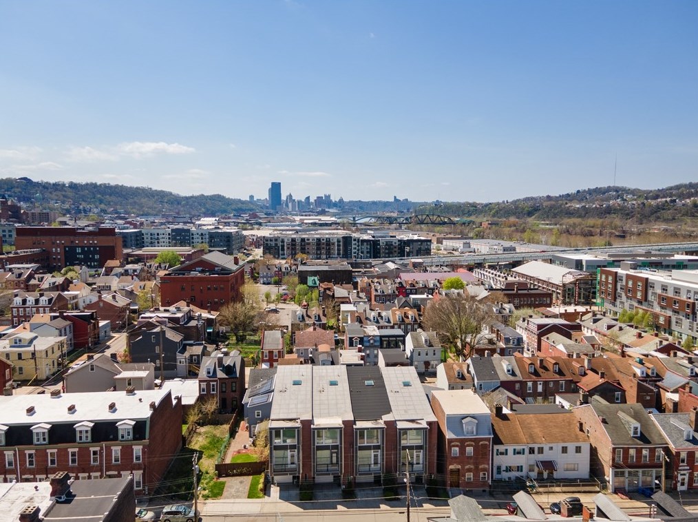 144 43rd St, Pittsburgh PA  15201-3148 exterior