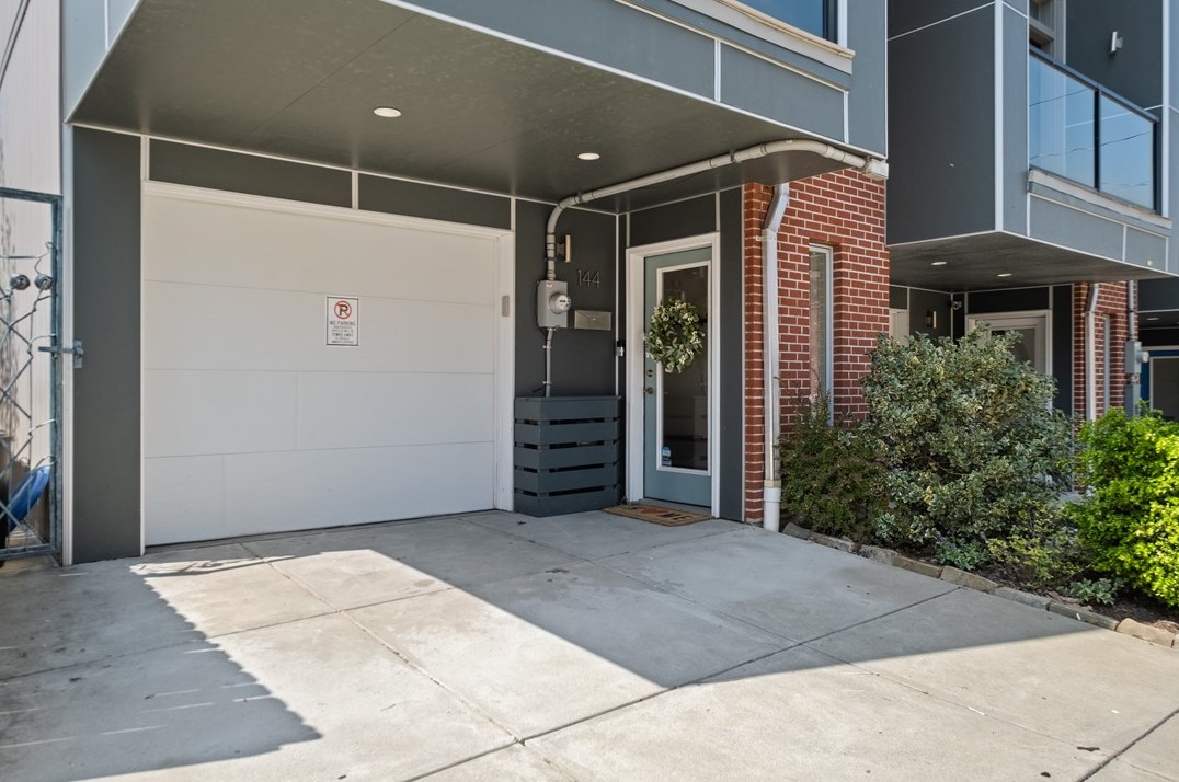 144 43rd St, Pittsburgh PA  15201-3148 exterior