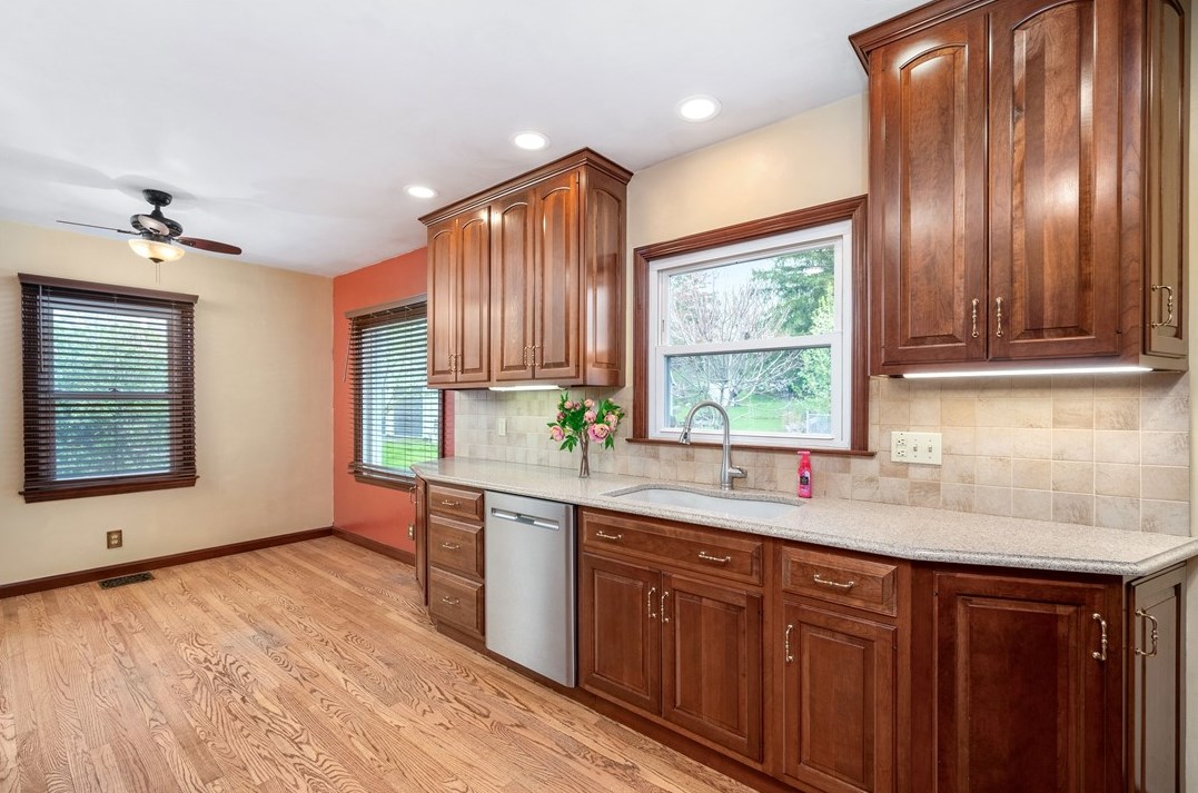 44 3rd Ave, Greenville PA  16125-1717 exterior