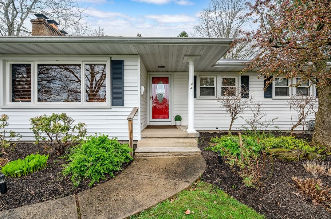 44 3rd Ave, Greenville PA  16125-1717 exterior