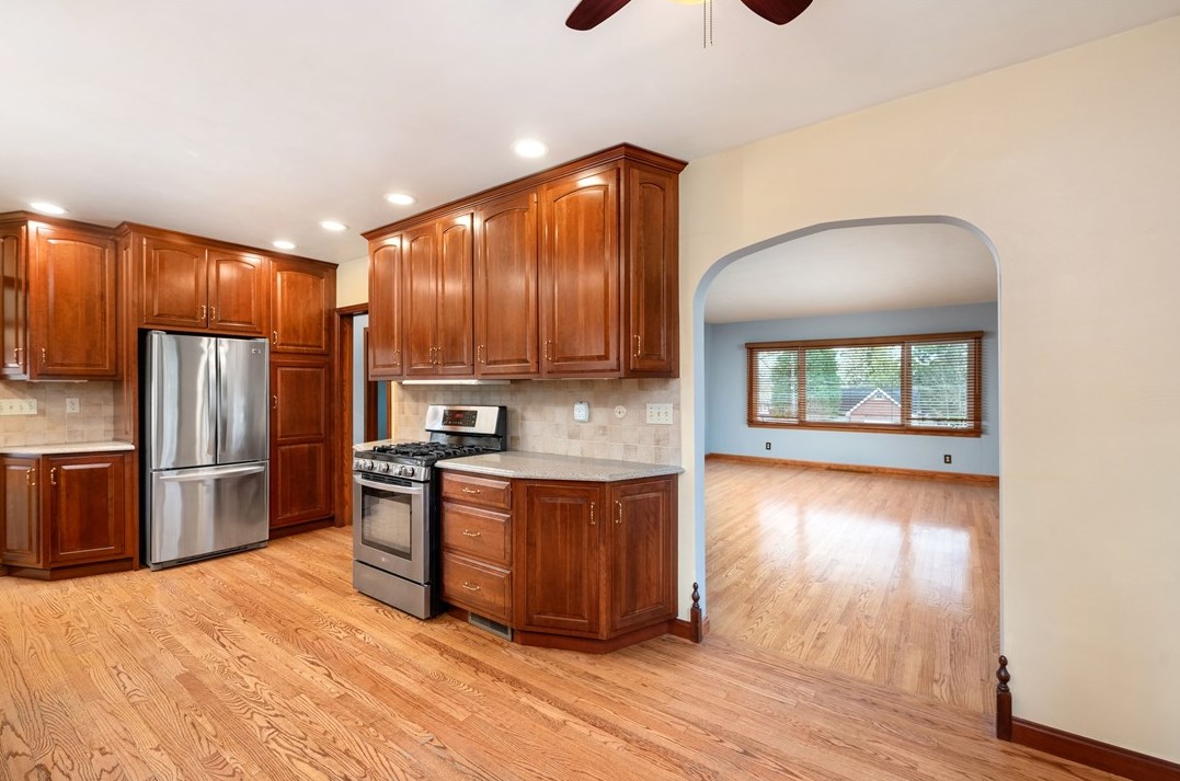 44 3rd Ave, Greenville PA  16125-1717 exterior