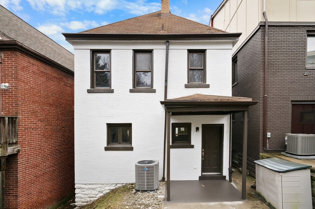 94 Wyoming St, Pittsburgh PA 15211-1744 exterior