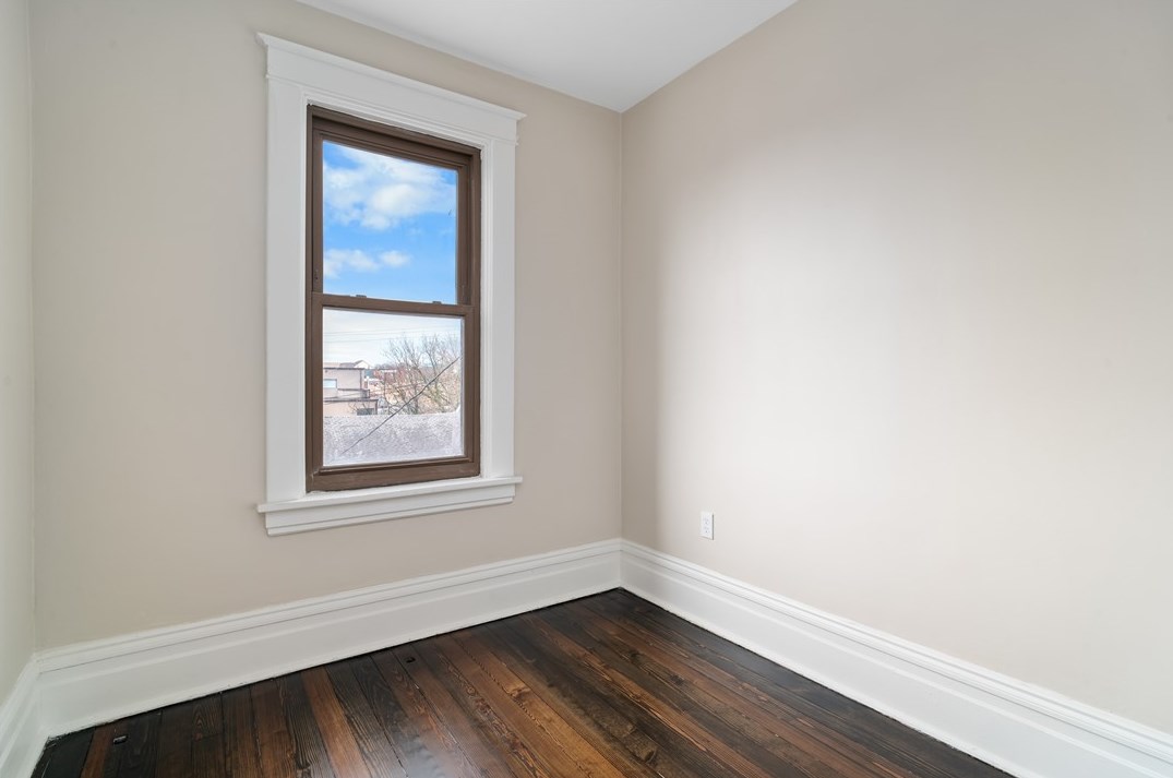 94 Wyoming St, Pittsburgh PA 15211-1744 exterior