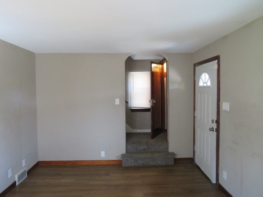 1030 Jefferson St, Mckeesport PA  15132-1628 exterior