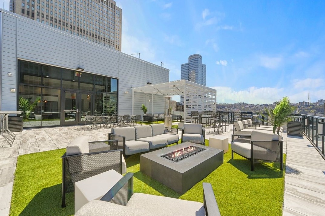 350 Oliver Ave, Pittsburgh PA  exterior