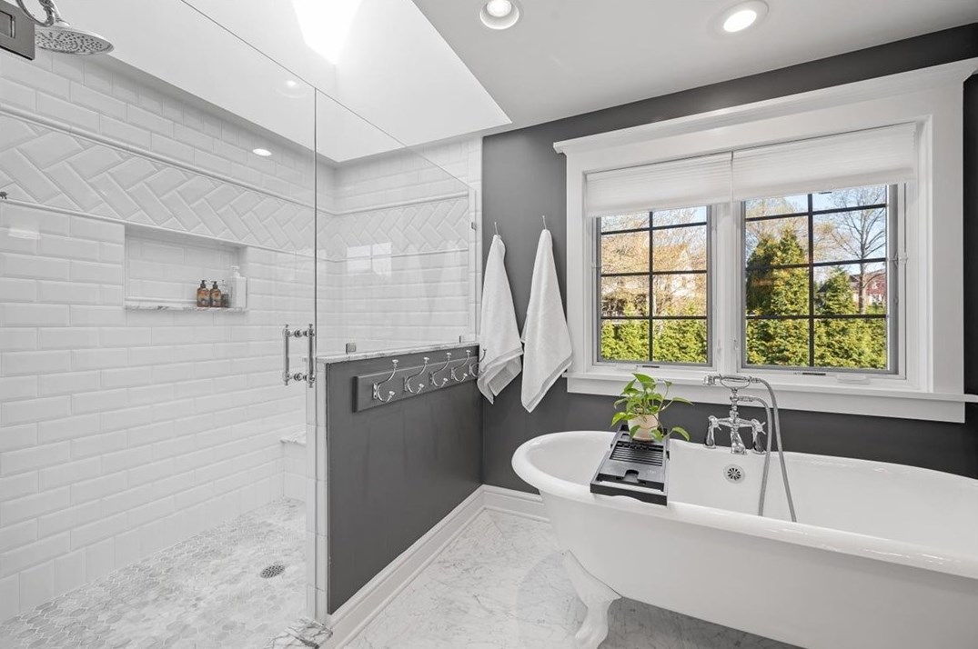 1811 Villa Dr, Gibsonia PA 15044-7446 exterior