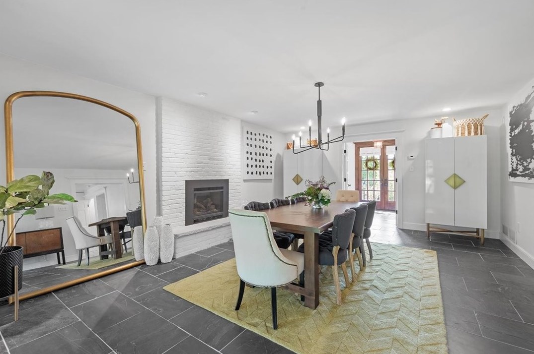 1811 Villa Dr, Gibsonia PA 15044-7446 exterior