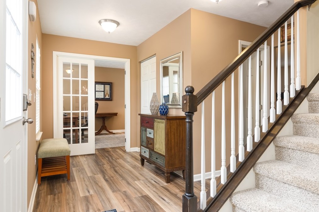 205 Old Hickory Rd, Zelienople PA  16063-4012 exterior