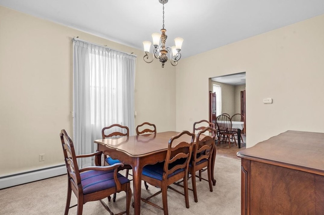 1800 Middle Rd, Glenshaw PA  15116-3130 exterior