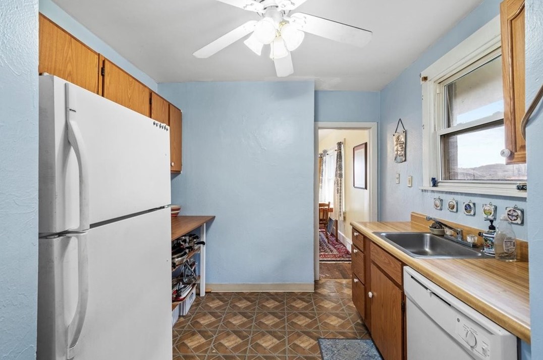 110 Noll Ave, Pittsburgh PA 15205-2110 exterior