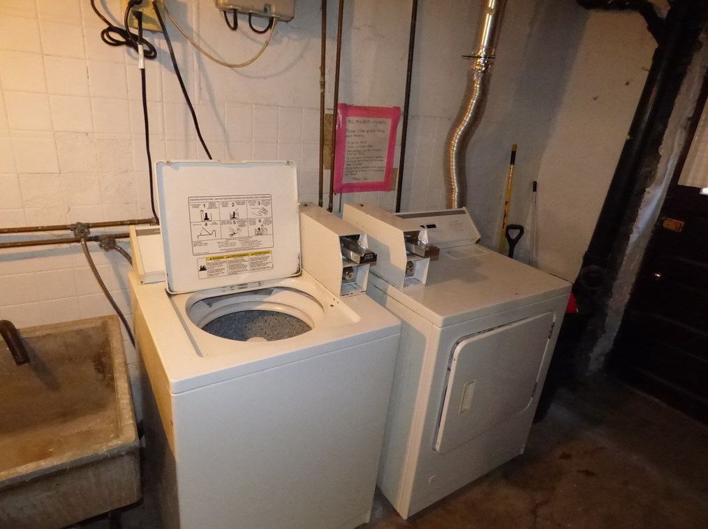 183 Prospect Ave, Pittsburgh PA  15205-2126 exterior