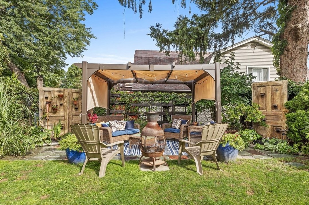 1516 Orchlee St, Pittsburgh PA  15212-1841 exterior