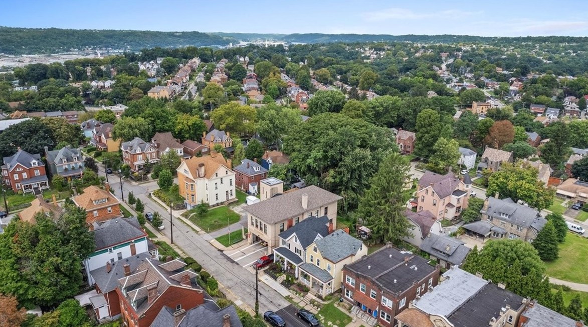 1516 Orchlee St, Pittsburgh PA  15212-1841 exterior