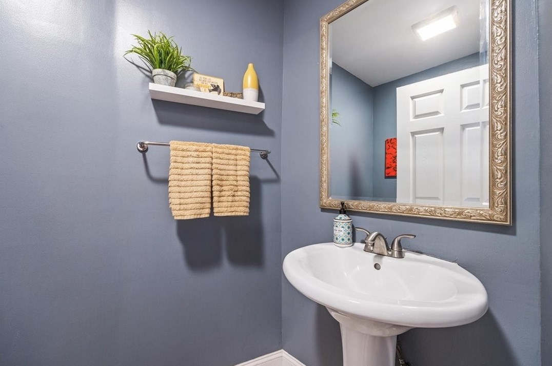 1516 Orchlee St, Pittsburgh PA  15212-1841 exterior