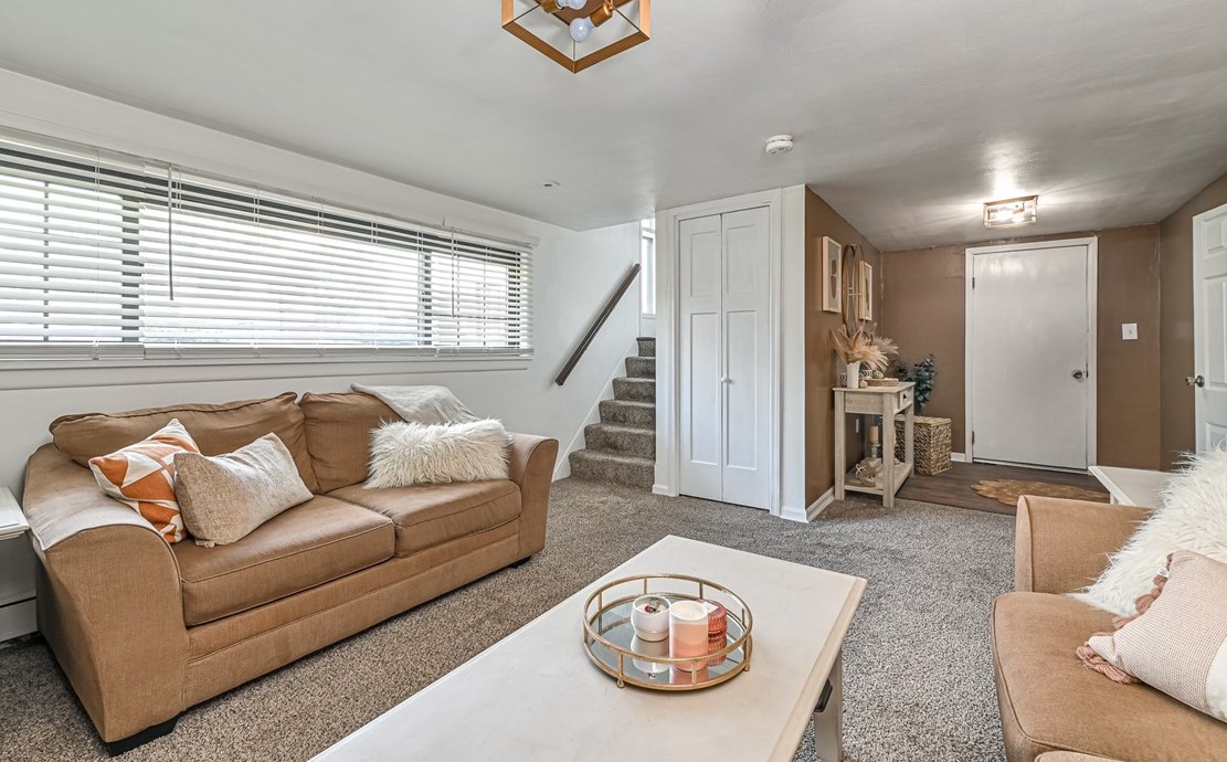 41 Chris Ct, Pittsburgh PA  15239-1107 exterior