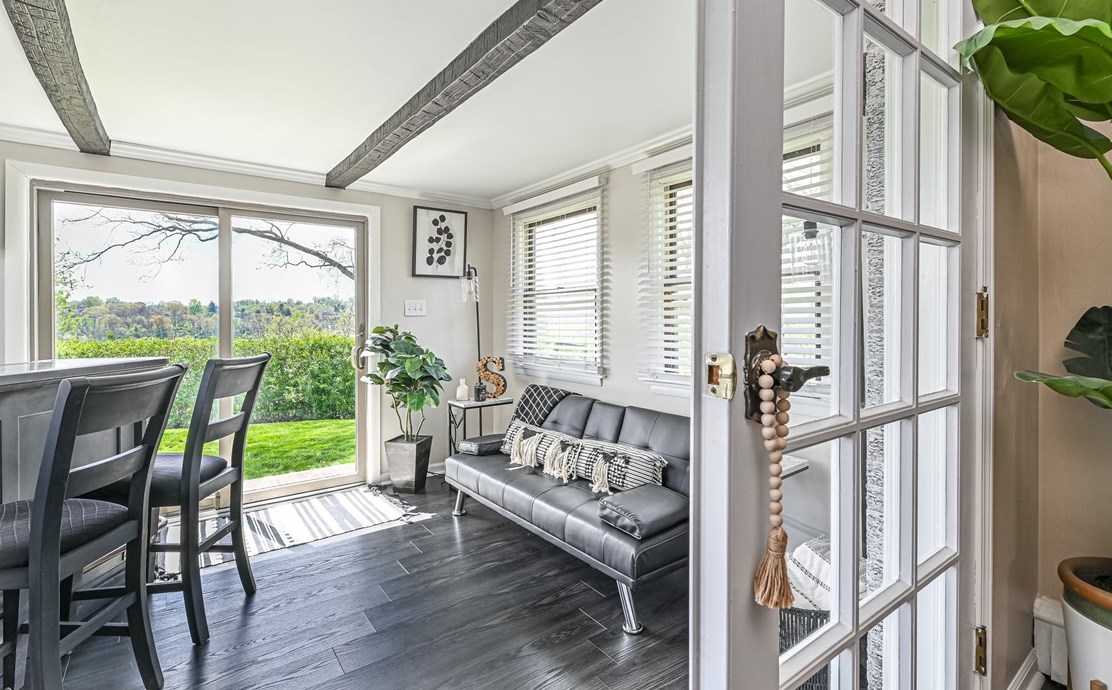 41 Chris Ct, Pittsburgh PA  15239-1107 exterior