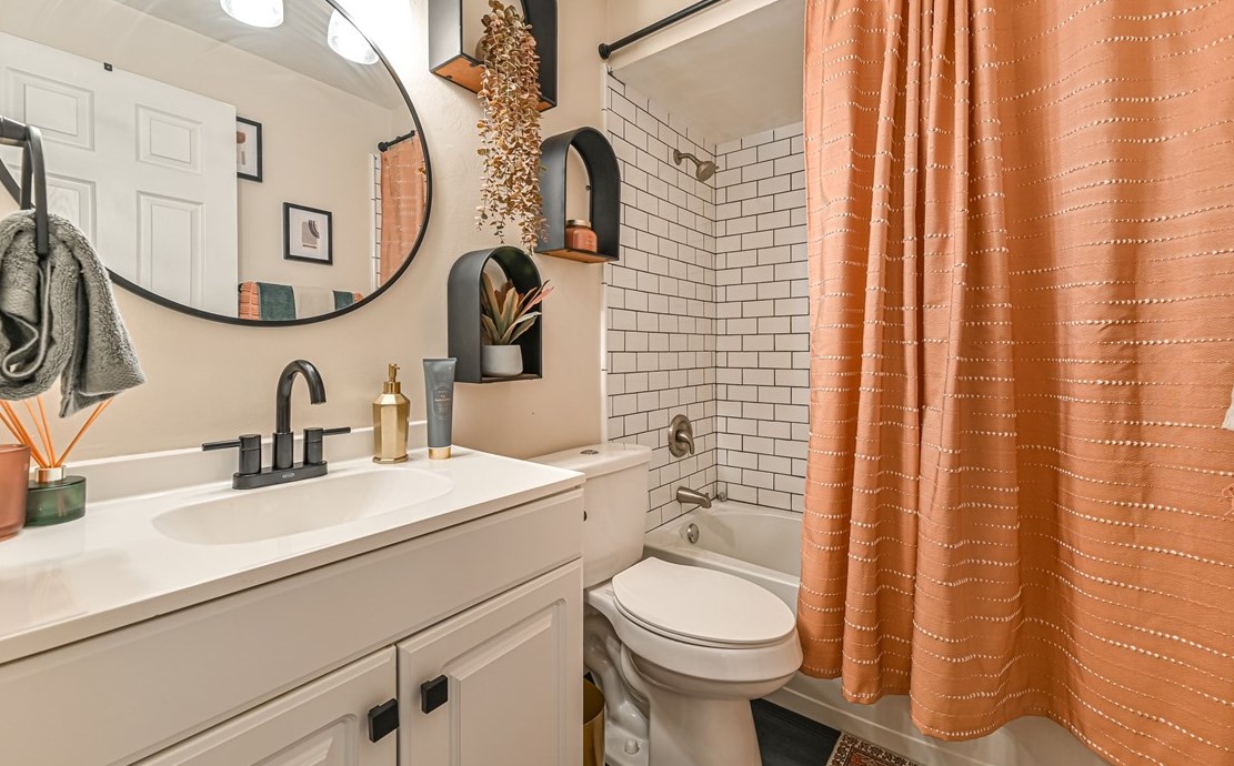 41 Chris Ct, Pittsburgh PA  15239-1107 exterior