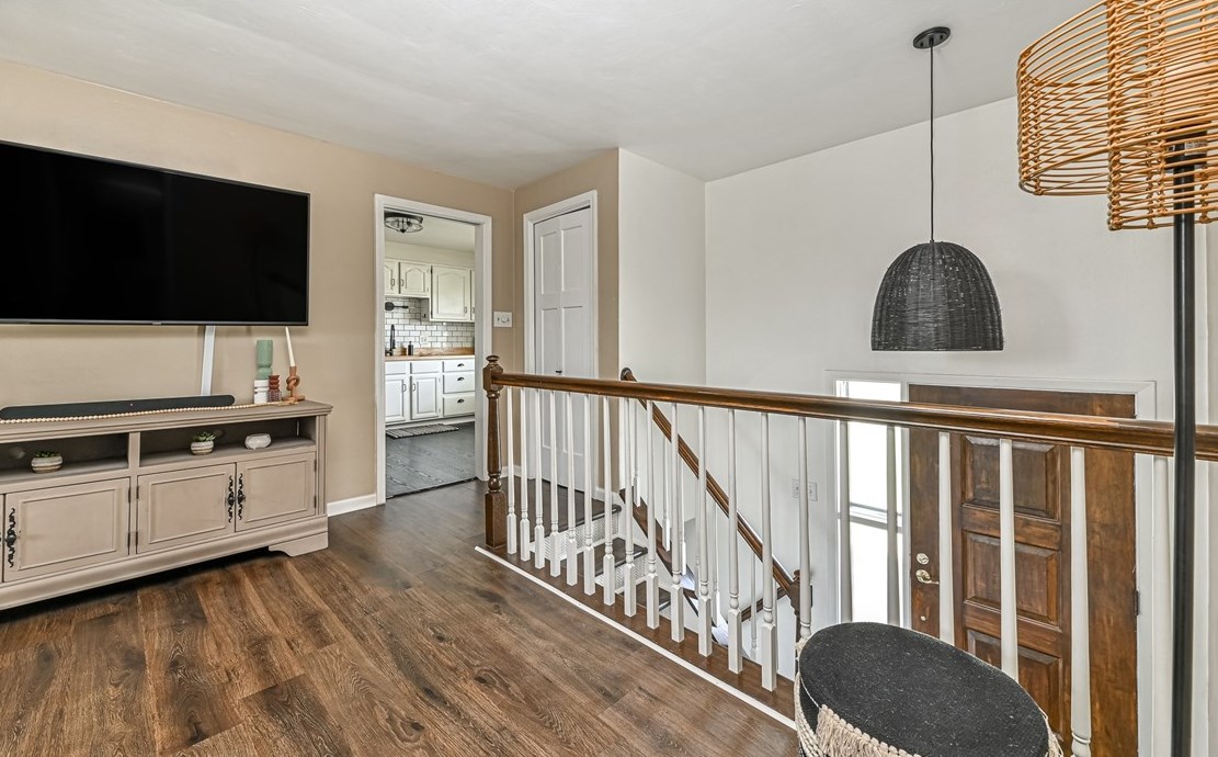 41 Chris Ct, Pittsburgh PA  15239-1107 exterior