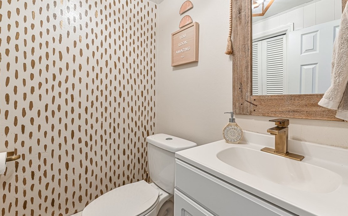 41 Chris Ct, Pittsburgh PA  15239-1107 exterior