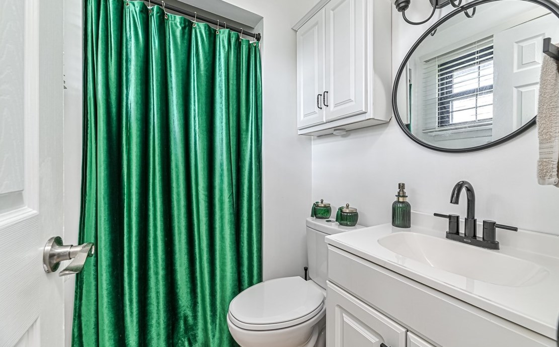 41 Chris Ct, Pittsburgh PA  15239-1107 exterior