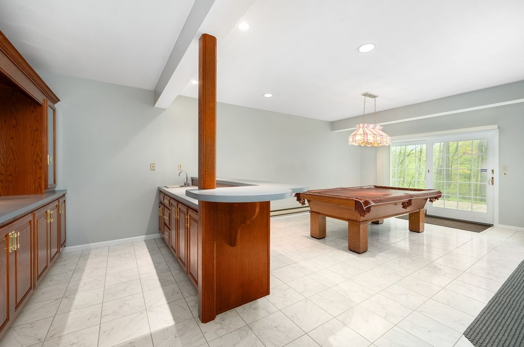 140 Cedar Rdg, Butler PA 16001-1664 exterior