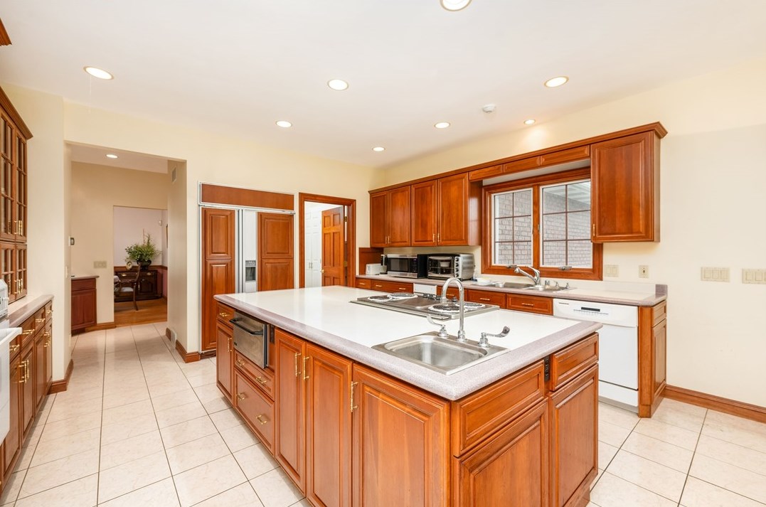 140 Cedar Rdg, Butler PA 16001-1664 exterior