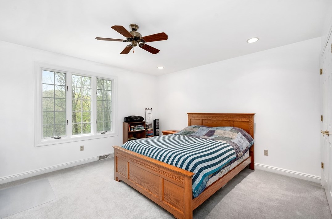 140 Cedar Rdg, Butler PA 16001-1664 exterior