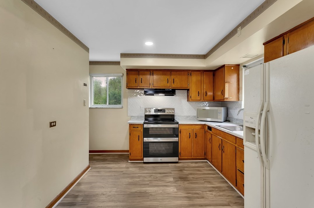 308 Conroy Dr, Pittsburgh PA  exterior