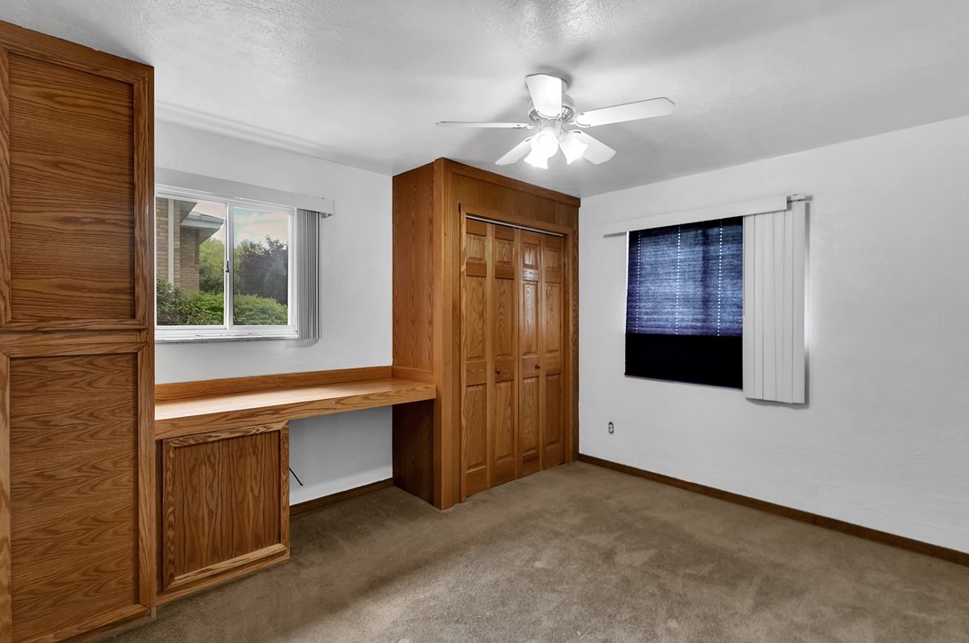 308 Conroy Dr, Pittsburgh PA  exterior