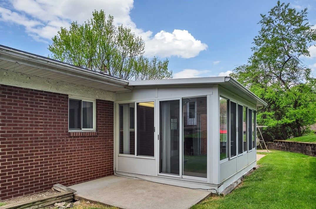 308 Conroy Dr, Pittsburgh PA  exterior