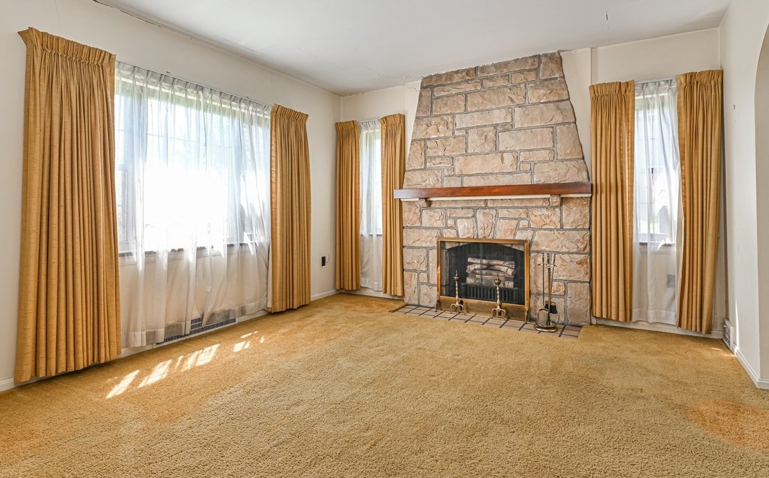 130 Morewood Rd, Glenshaw PA  15116-2045 exterior