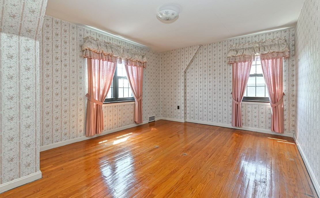 130 Morewood Rd, Glenshaw PA  15116-2045 exterior
