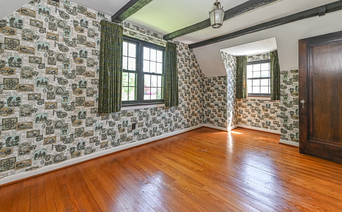 130 Morewood Rd, Glenshaw PA  15116-2045 exterior